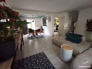 Maison meublée 90m2 (3ch/jardinet/garage)