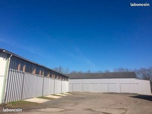 Box garage garde meubles entrepôt stockage