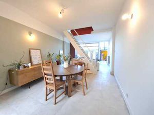 Charmante maison 2F – 2 chambres + bureau – Cour extérieure