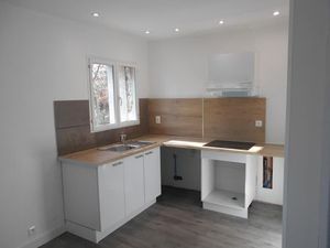Location appartement 3 pièces 48 m² à Avignon (84000)