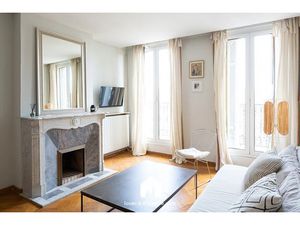 Location meublée appartement 3 pièces 72 m² à Marseille 1er (13001)  1 269 €