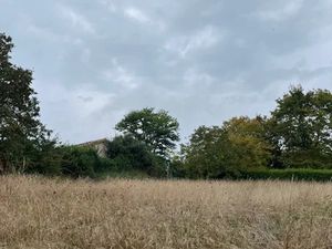 Vente terrain 817 m² à Castelnau-de-Montmiral (81140)  60 500 €