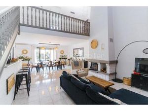 Maison 150 m² - 3 chambres  dans un lotissement calme