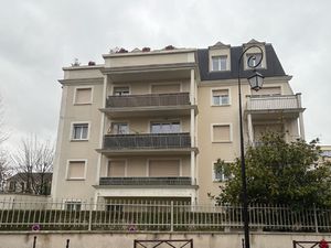 Bel appartement situé dans le centre du Plessis Trevise