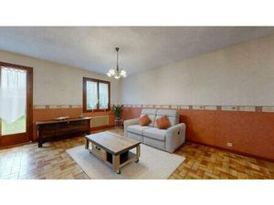 Maison de 5 pièces de 117 7 m² située à Compreignac