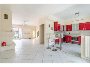 Maison de 6 pièces de 173 m² située à Villemomble