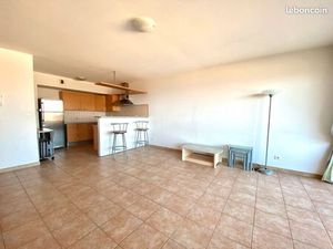 Appartement 2 pièces meublé avec garage et terrasse à BASTIA (Quartier du Fango)