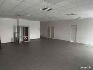 Location bureaux et ateliers (ensemble ou séparément)