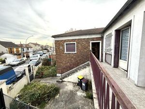 Vente maison 5 pièces 93 m² Montreuil (93100)