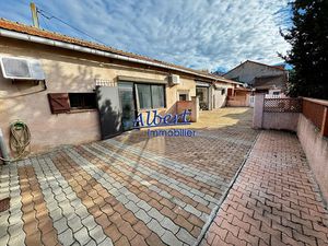 Vente locaux professionnels 9 pièces 193.93 m² à Ollioules (83190)  535 000 €