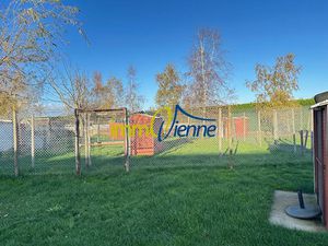 Vente locaux professionnels 7000 m² à Fleure (86340)  129 000 €