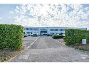 SUPERBE BUREAU DANS LE ZONING DE NIVELLES