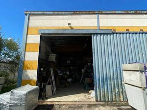 Local d'activités à louer