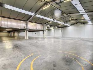 Entrepôt à louer d'environ 1 260 m² à Kuurne