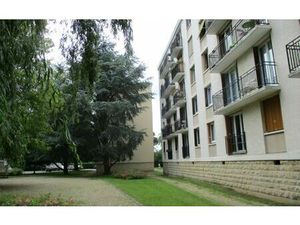 Location appartement  58.03 m² T-3 à Le Plessis-Trévise  1 005 €