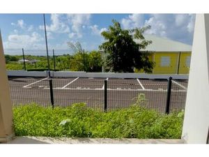 Location appartement  41.2 m² T-2 à Sainte-Anne  705 €