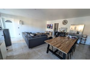 Vente immeuble 280 m² à Labruguière (81290)  139 000 €