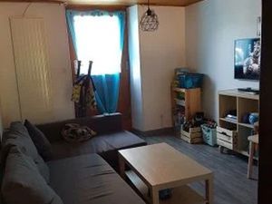 Location appartement 2 pièces 72 m² à Saint-Laurent-du-Pont (38380)  670 €