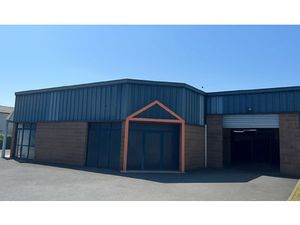 Local d'activité 393 m²