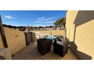 F2 MEZZANINE RENOVE AVEC TERRASSE