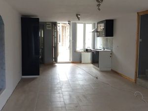Location appartement 3 pièces 81.9 m² à Etampes-sur-Marne (02400)  730 €