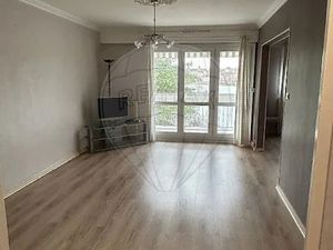 Location appartement 4 pièces 76 m² à Chalon-sur-saone (71100)  850 €