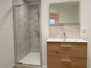 Location studio à Anstaing