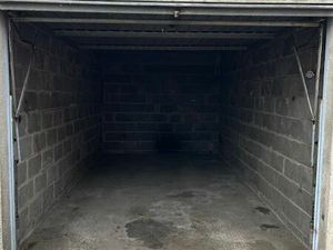 Box à louer vers le 90 avenue Jean Jaures