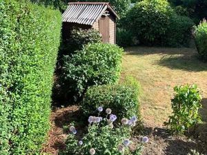 Agréable apprtement au rez avec jardin