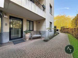 Parc Brugmann / Rez médical & logement +/- 114m²