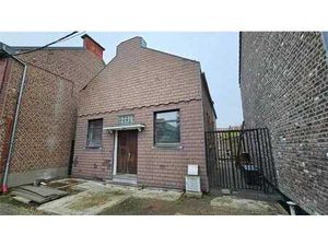 Ancien temple de +/ 80 m² + jardin