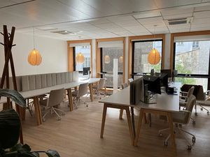 Location locaux professionnels 2 pièces 35 m² à Paris 16ème (75016)  4 000 €