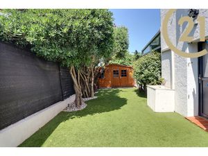 VENTE - EXCLUSIVITE PUGET-SUR-ARGENS - CHARMANT REZ-DE-JARDI