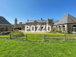 Manoir de charme 510m² à réinventer  à deux pas du Mont-Saint-Michel