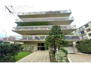 Location appartement  70.04 m² T-3 à Le Perreux-sur-Marne  1 362 €