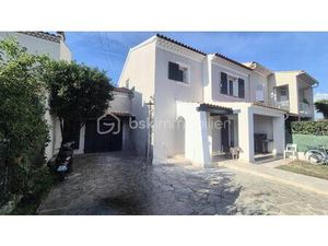 SIX-FOURS-LES-PLAGES - VILLA 100 m² - 5 CHAMBRES - PISCINE - GARAGE - AUCUN TRAVAUX