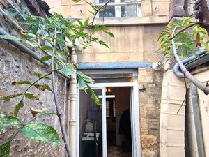 Maison louée Rive Droite 2 chambres courette