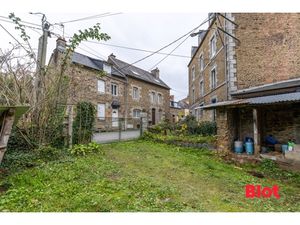 A VENDRE - BLOT IMMOBILIER - FOUGERES Maison 4 chambres