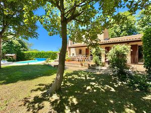 GRANS - Maison T5 avec garage et piscine - 121m² / 676m²