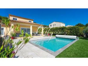 ABSOLUMENT UNIQUE SUR SAINT PAUL ET VALMALLE