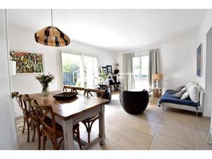 VENTABREN – Maison de plain pied avec 3 chambres et proche des commodités