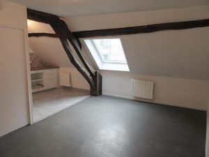 Ensemble immobilier de 6 appartements  dans le centre bourg