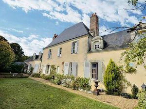 Maison de luxe de 11 pièces en vente Neuvy-le-Roi  Centre