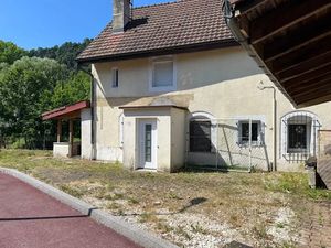 Vente propriété 97 m² à Clerval (25340)  55 000 €