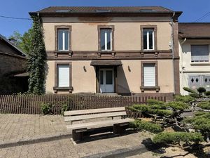 Vente maison 215 m² à Melisey (70270)  82 000 €