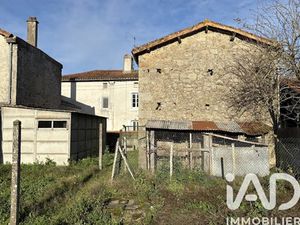 Vente maison 3 pièces 106 m² à Saint-Aubin-le-Cloud (79450)  42 000 €
