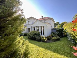 Maison 8 pièces - 214 m²