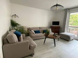 Vaires-sur-Marne (77360)