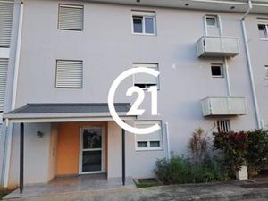 LE ROBERT  Mansarde  T3 quasi neuf  Loué  Martinique