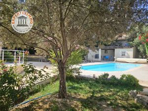 Rognac - Maison T4 avec piscine  jardin  garage et atelier